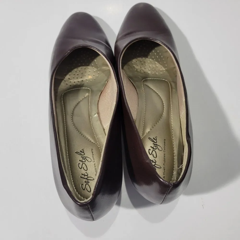 Hush Puppies Soft Style Slip On Dress Shoes Low Block Heels Brown Sz 10 Narrow